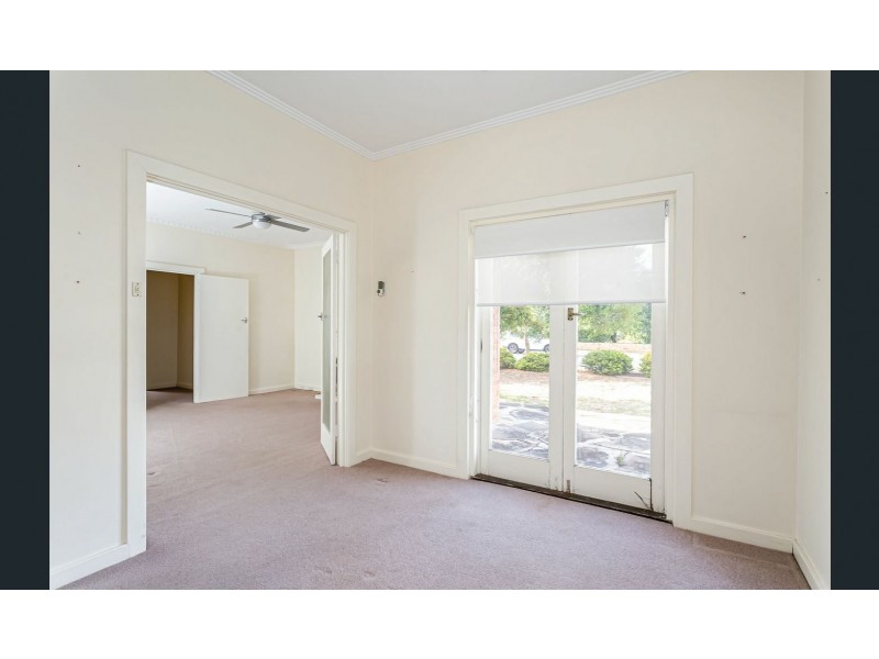 16 Shirley Avenue, Woodville West SA 5011