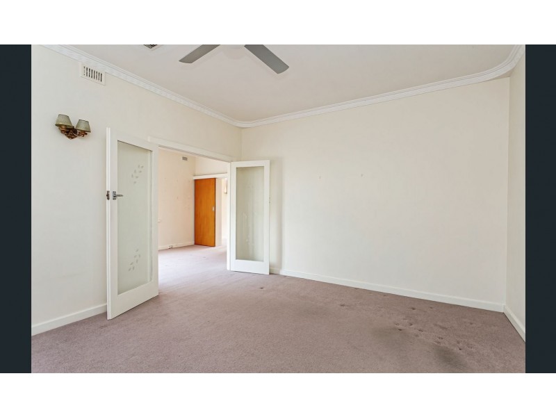 16 Shirley Avenue, Woodville West SA 5011