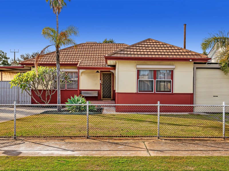 18 Enid Avenue, Osborne SA 5017