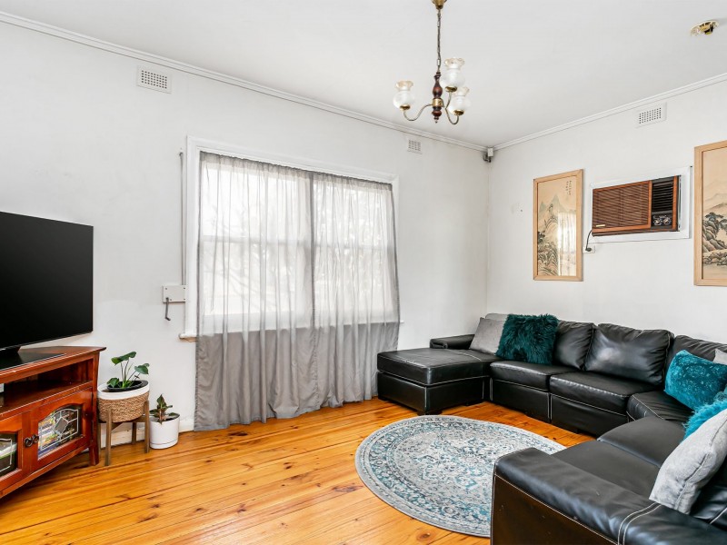 18 Enid Avenue, Osborne SA 5017