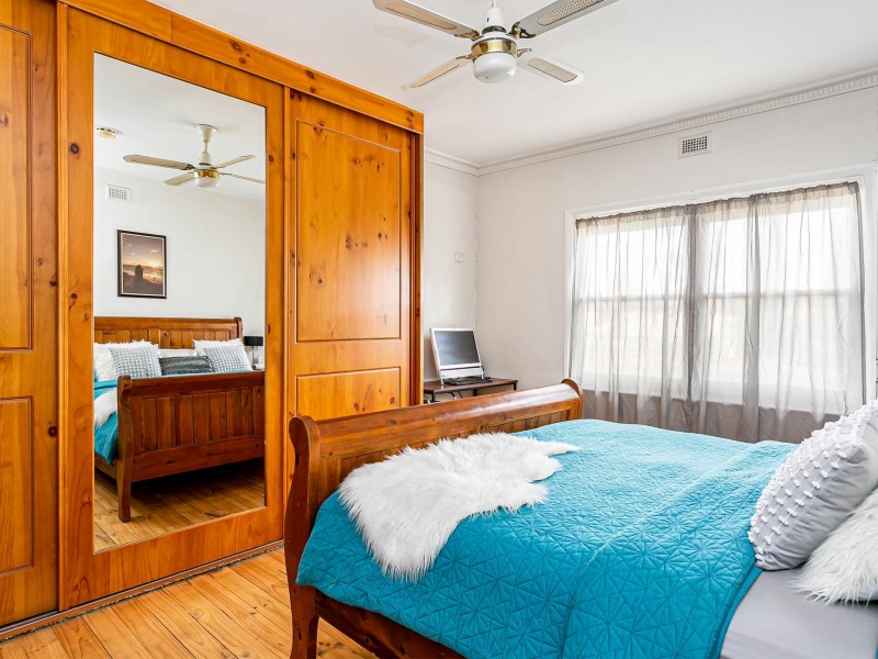 18 Enid Avenue, Osborne SA 5017