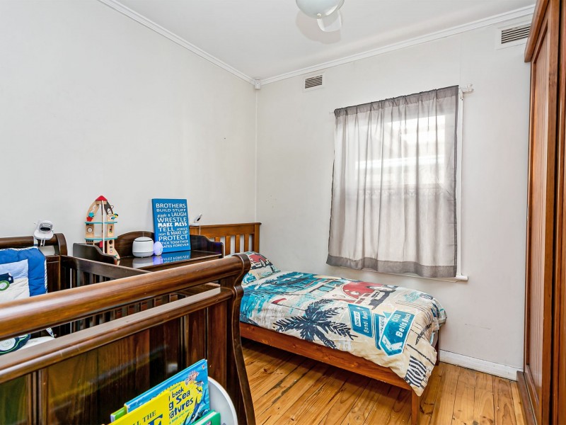 18 Enid Avenue, Osborne SA 5017