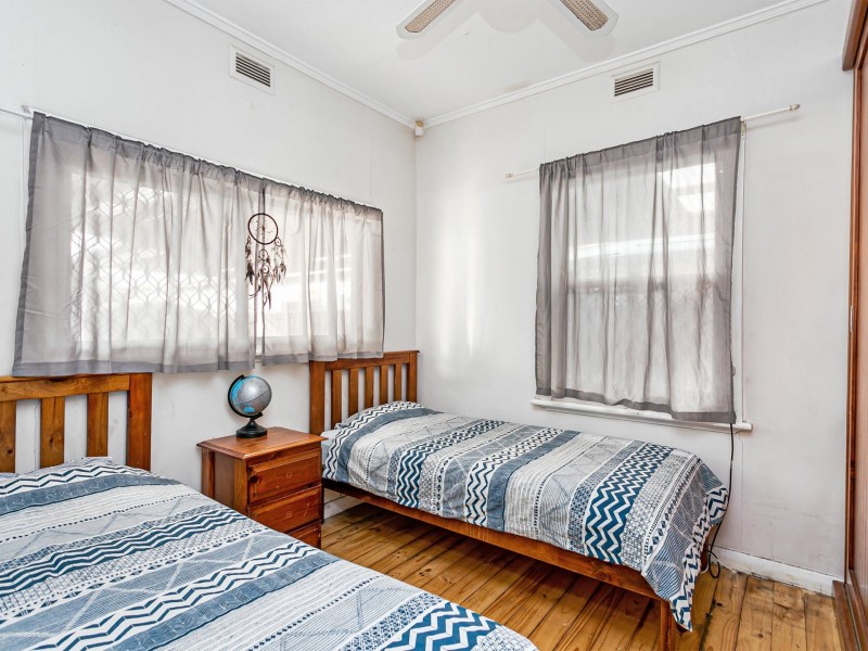 18 Enid Avenue, Osborne SA 5017