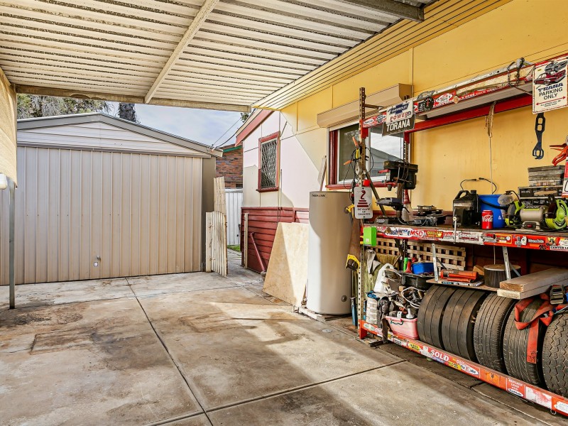 18 Enid Avenue, Osborne SA 5017