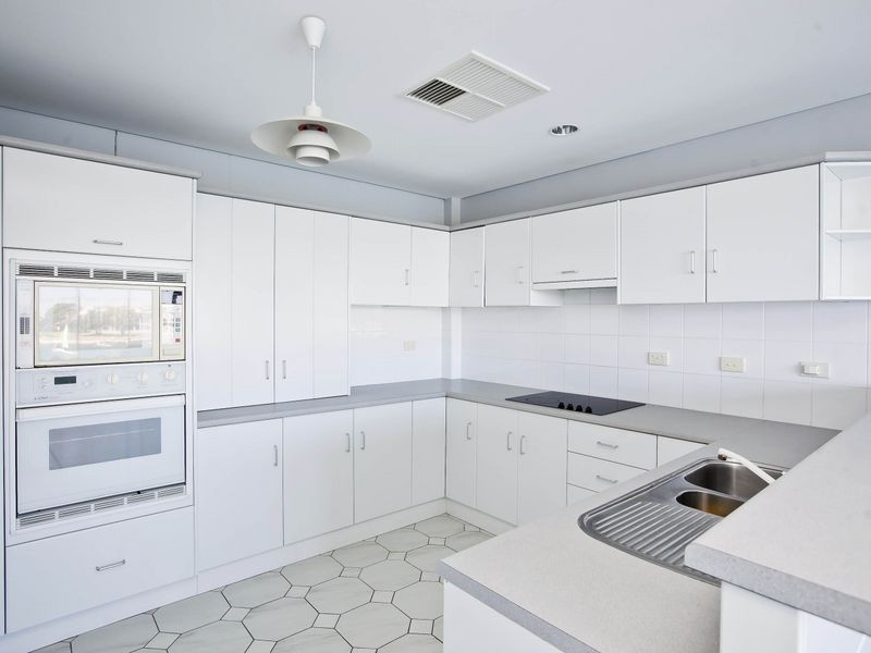 16/24 Martin Court, West Lakes SA 5021