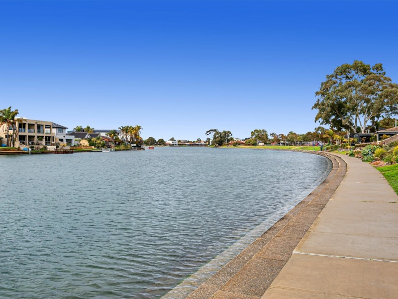 4/5 Redsails Court, West Lakes Shore SA 5020