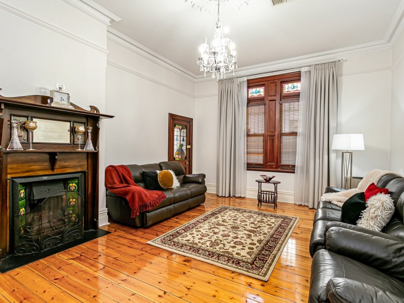 27 Daphne Street, Prospect SA 5082