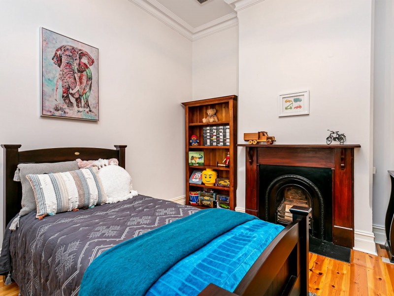 27 Daphne Street, Prospect SA 5082