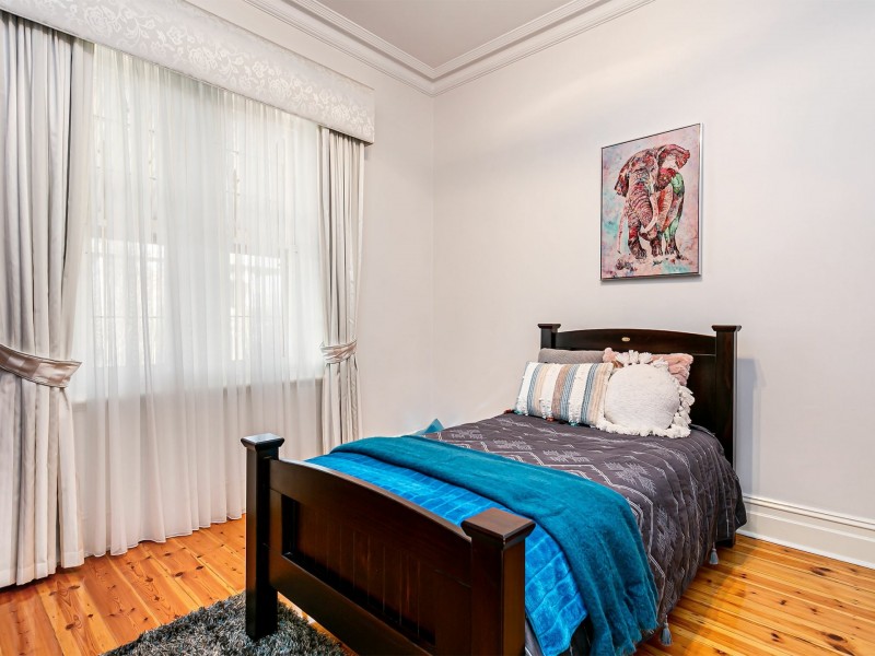 27 Daphne Street, Prospect SA 5082