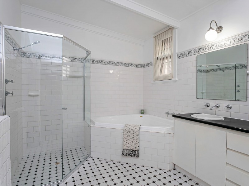 27 Daphne Street, Prospect SA 5082