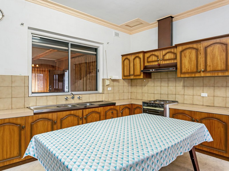 6 Seaton Terrace, Seaton SA 5023