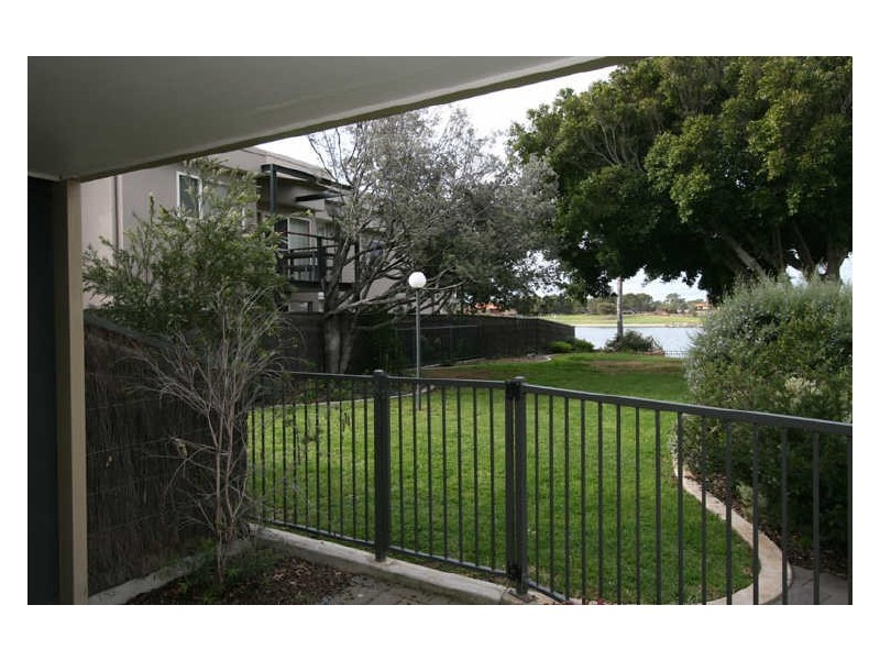 19/74 Military Road, Tennyson SA 5022