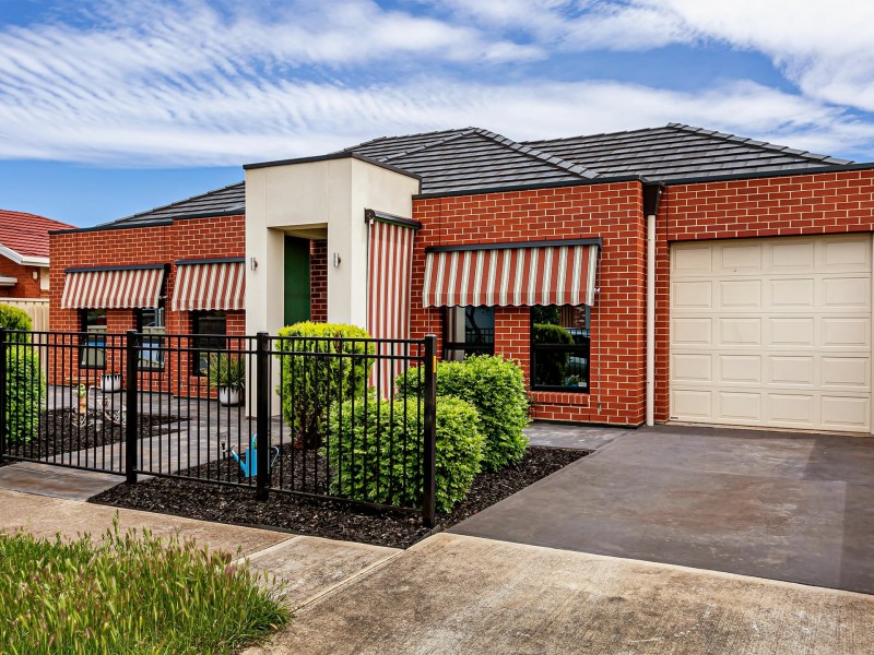 2 Frobisher Ave, Flinders Park SA 5025