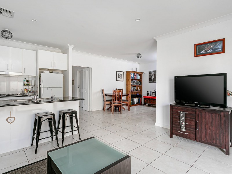 2 Frobisher Ave, Flinders Park SA 5025