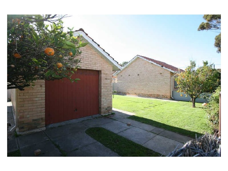 8 Drummond Street, Brooklyn Park SA 5032