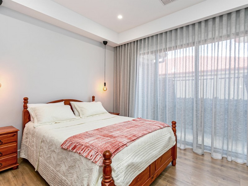 2b Polynesia Grove, West Lakes SA 5021