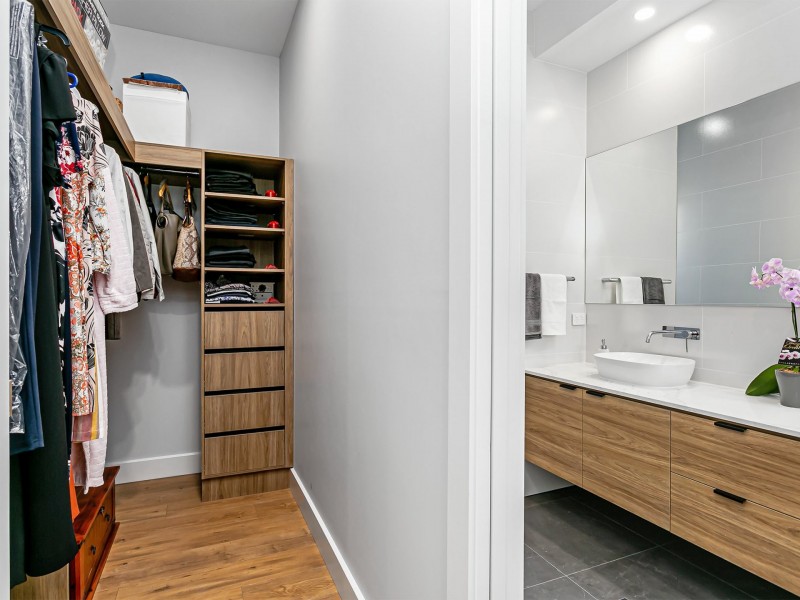 2b Polynesia Grove, West Lakes SA 5021