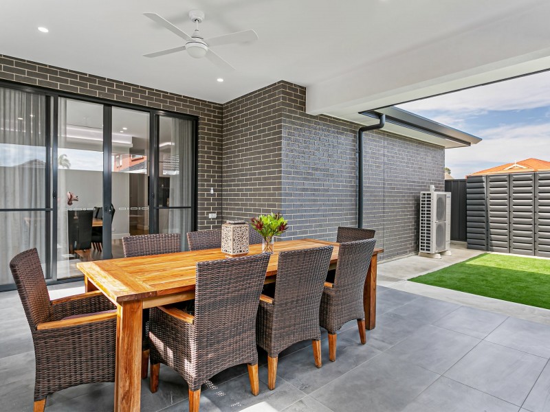 2b Polynesia Grove, West Lakes SA 5021