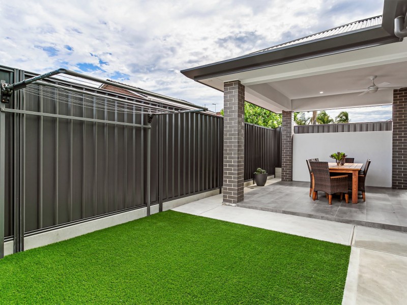 2b Polynesia Grove, West Lakes SA 5021