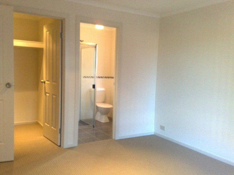 25 Gilles Crescent, Hillcrest SA 5086