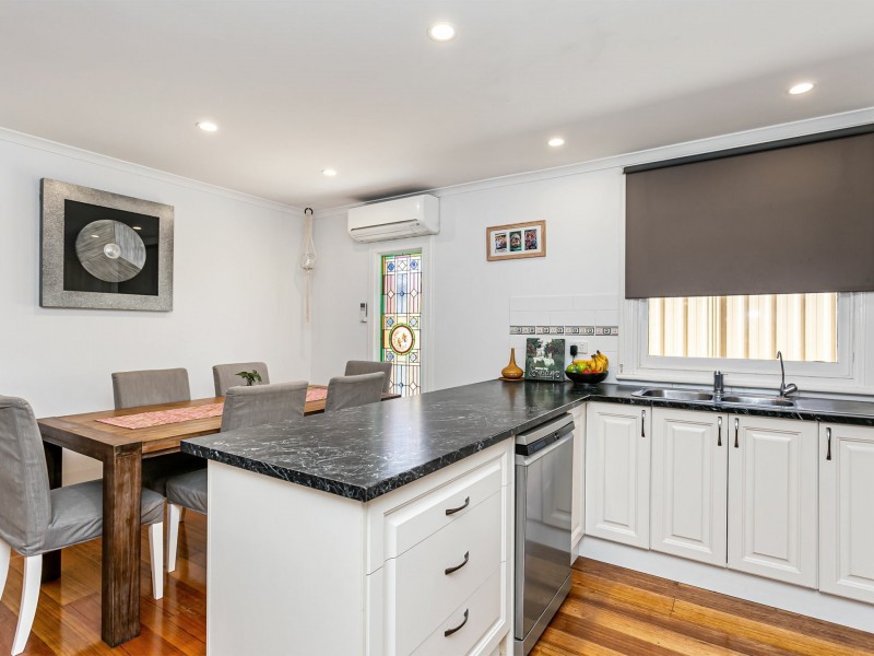 1/5 Honeyton Street, Seaton SA 5023