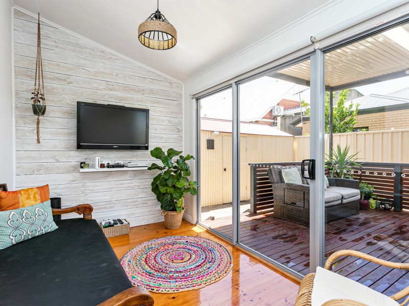 1/5 Honeyton Street, Seaton SA 5023