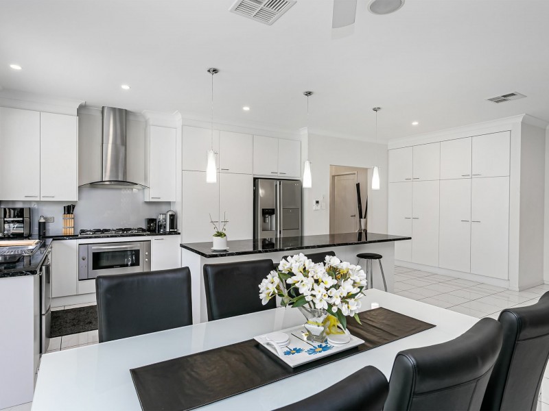 10 Coral Avenue, Semaphore Park SA 5019