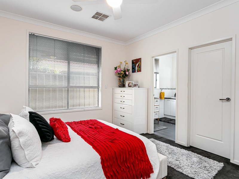 10 Coral Avenue, Semaphore Park SA 5019