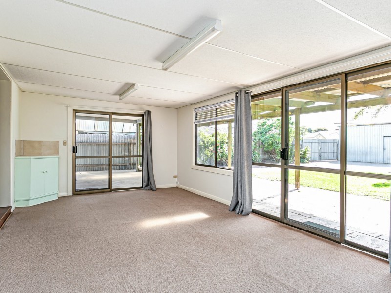 828 Military Road, North Haven SA 5018
