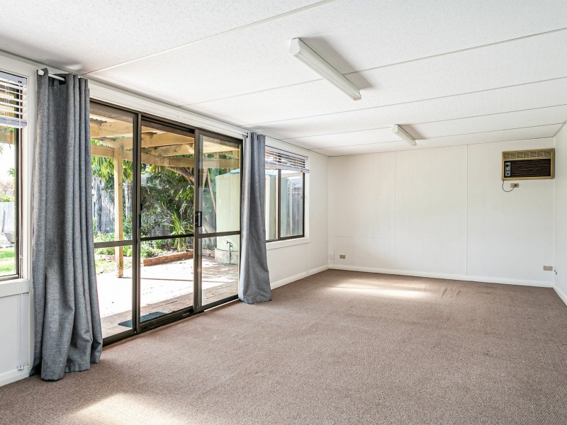 828 Military Road, North Haven SA 5018