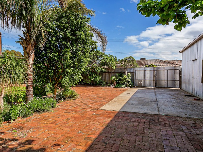 828 Military Road, North Haven SA 5018