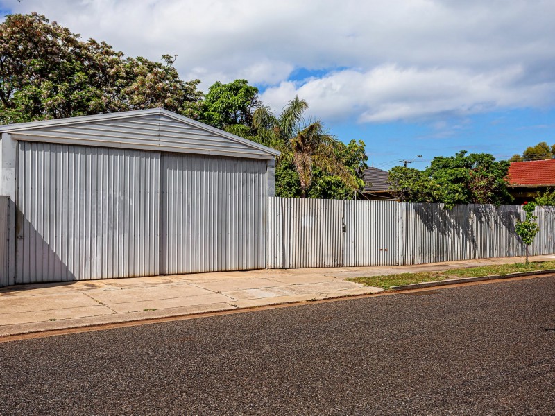 828 Military Road, North Haven SA 5018