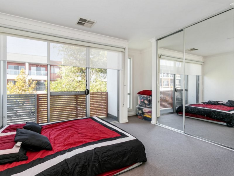 16 Goodall Parade, Mawson Lakes SA 5095