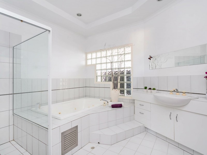 3/8-9 Sunrise Court, West Lakes SA 5021