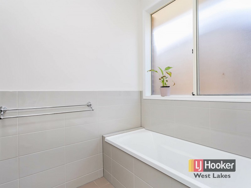 25 Kenmair Street, Mansfield Park SA 5012