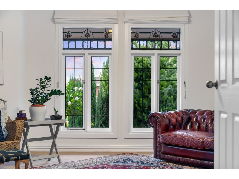 4 Tennyson Heights Court, Tennyson SA 5022