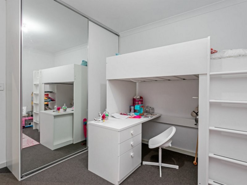 12 MacKenzie Circuit, Mawson Lakes SA 5095