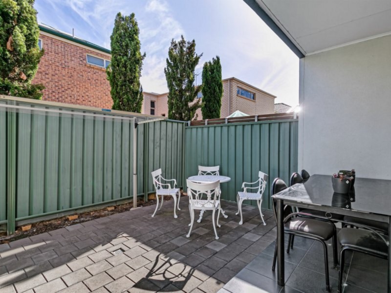 12 MacKenzie Circuit, Mawson Lakes SA 5095