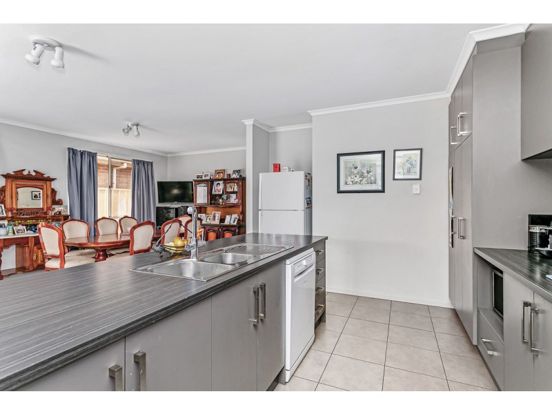 6A Kinross Avenue, Seaton SA 5023