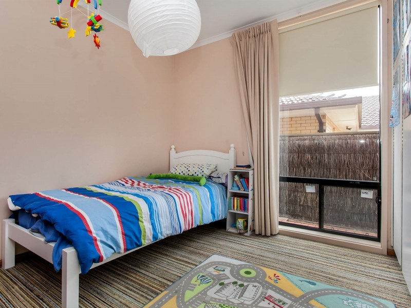 4 Lytham Place, West Lakes SA 5021