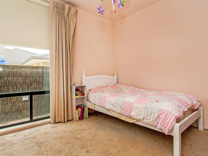 4 Lytham Place, West Lakes SA 5021