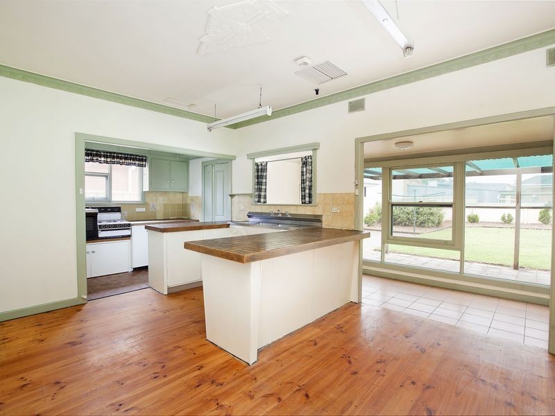 7 Munro Avenue, Seaton SA 5023