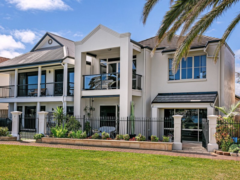 5 Sarnia Way, Port Adelaide SA 5015