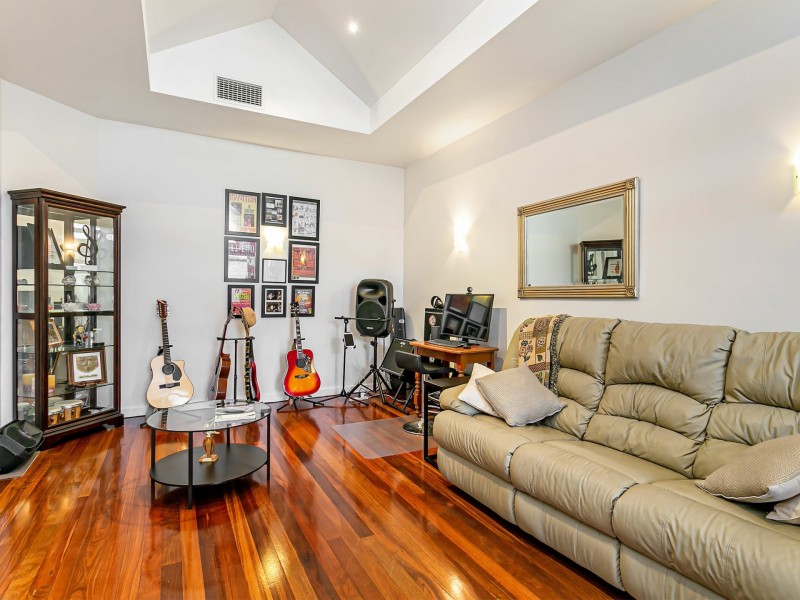 5 Sarnia Way, Port Adelaide SA 5015