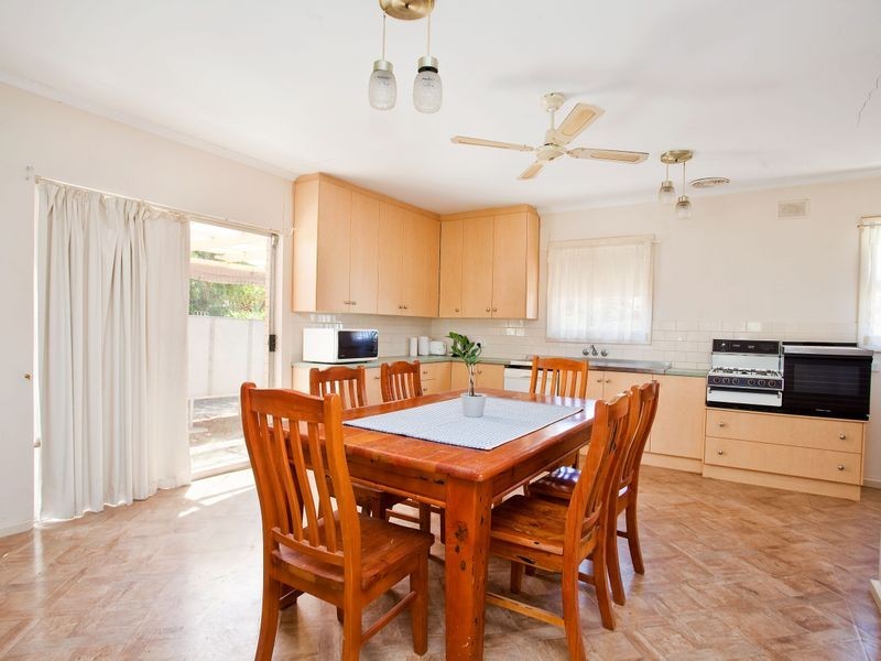 9 Henderson Street, Henley Beach SA 5022