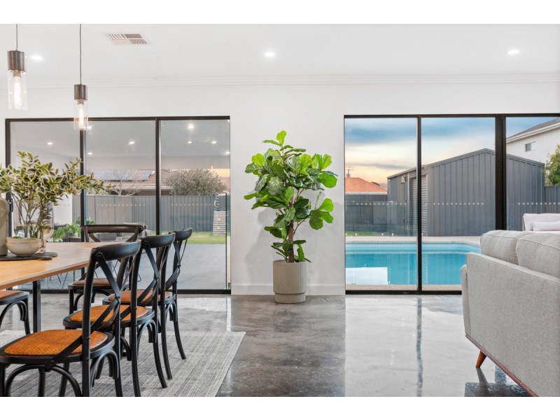 61 Russ Avenue, Seaton SA 5023