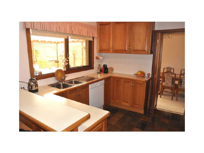 32 Maramba Avenue, West Lakes SA 5021