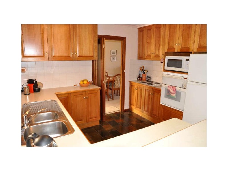 32 Maramba Avenue, West Lakes SA 5021