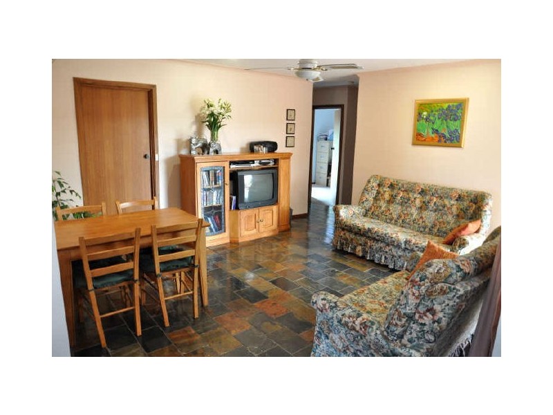 32 Maramba Avenue, West Lakes SA 5021