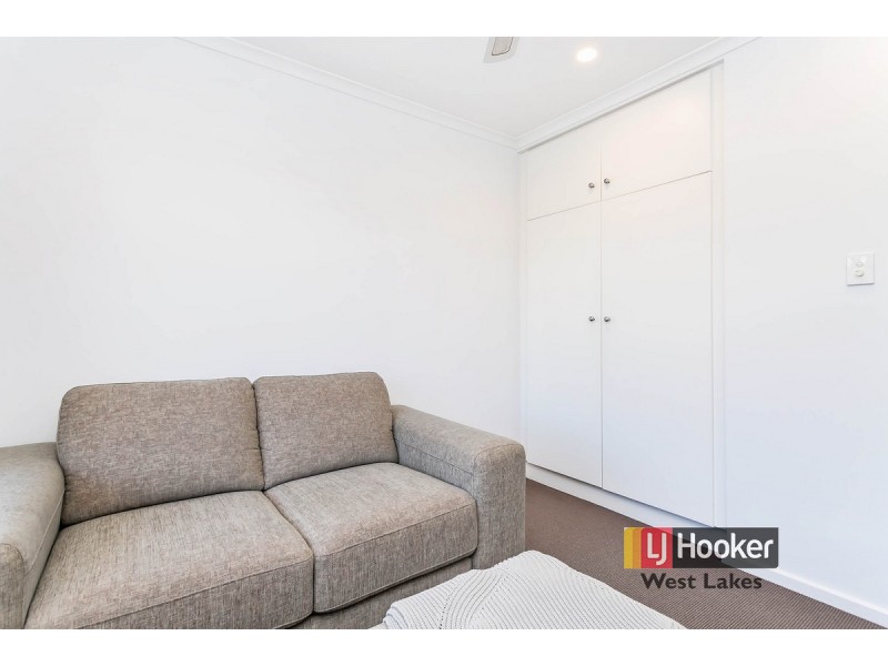 2/10 Tim Hunt Way, Peterhead SA 5016